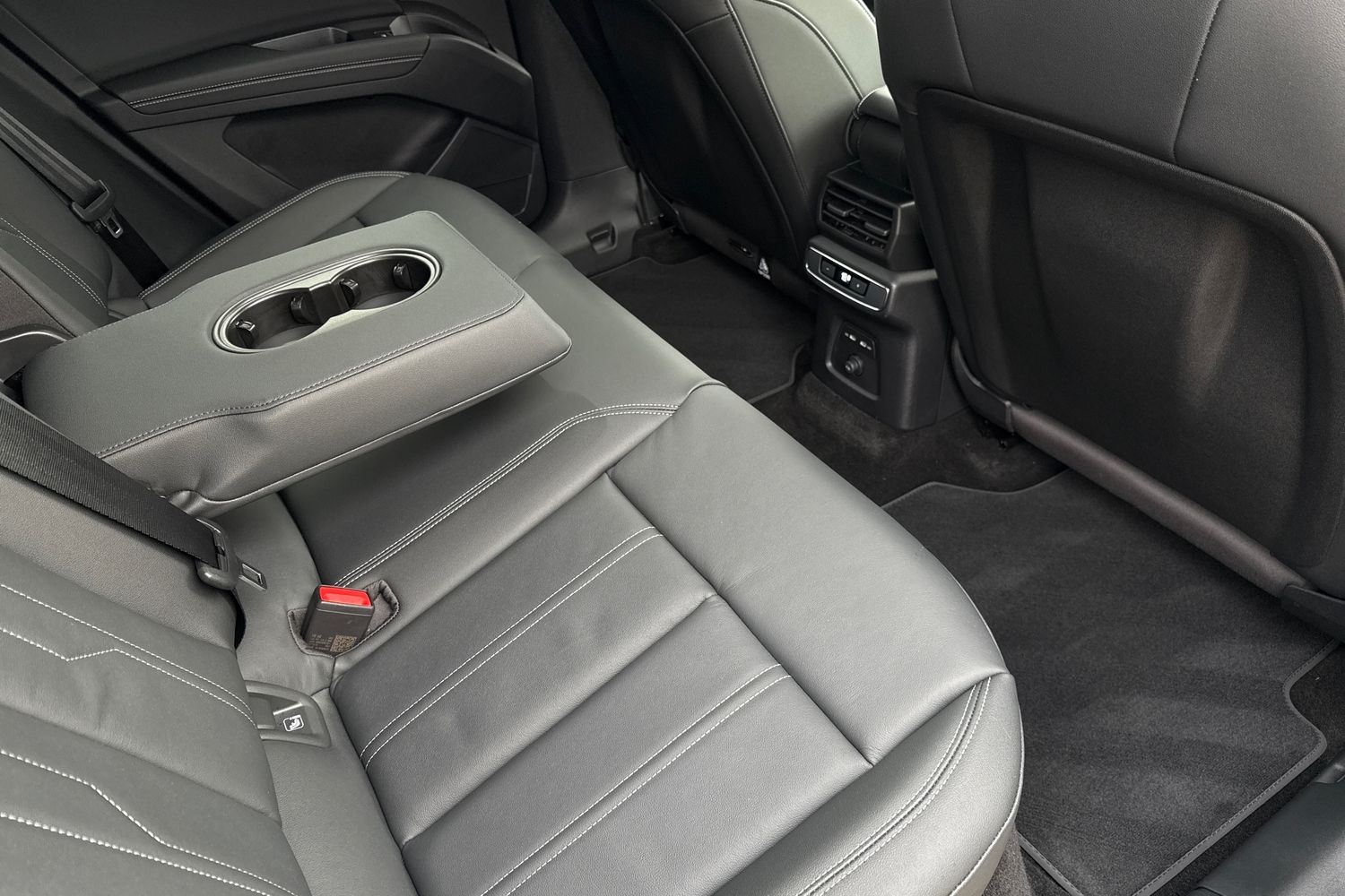 Used Audi Q4 e-tron 2025 for sale - 76476099: Photo 42