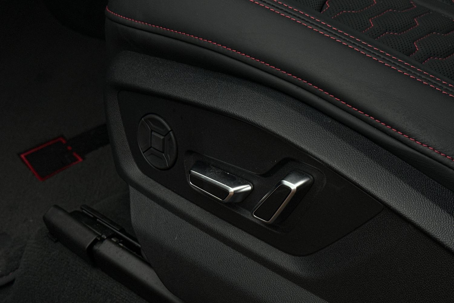 Used Audi RS Q8 2024 for sale - 76508977: Photo 33