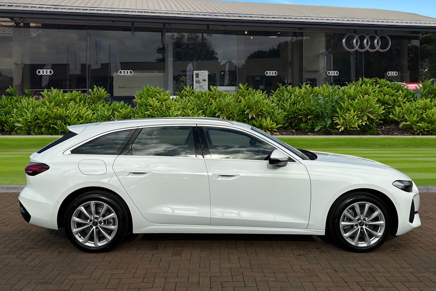 Used Audi A5 2025 for sale - 76164652: Photo 3