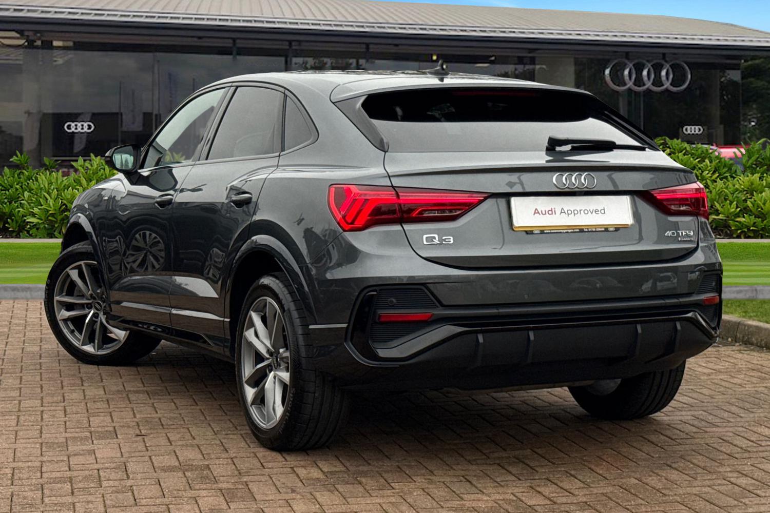 Used Audi Q3 2022 for sale - 77805148: Photo 2