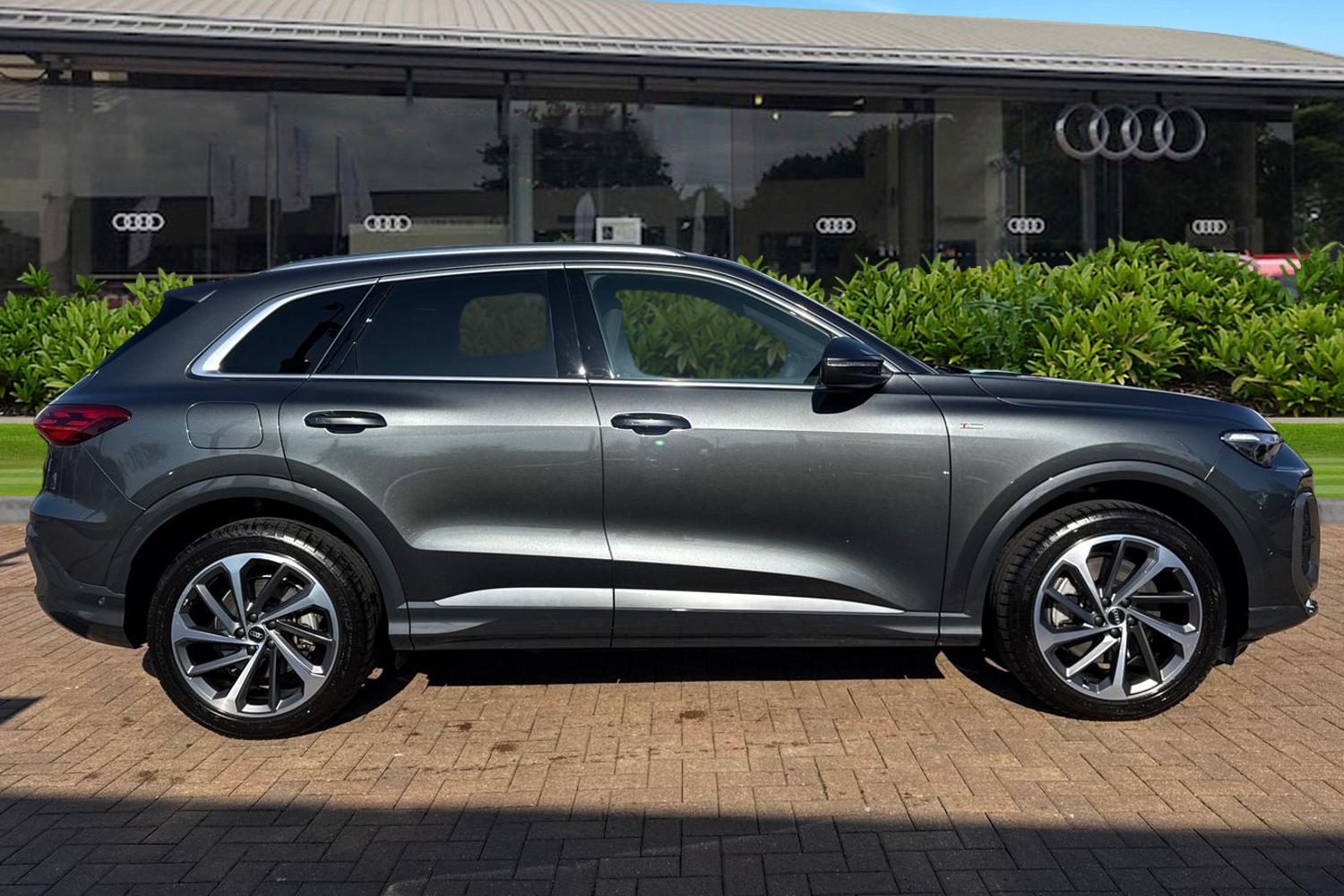 Used Audi Q5 2025 for sale - 77758457: Photo 3