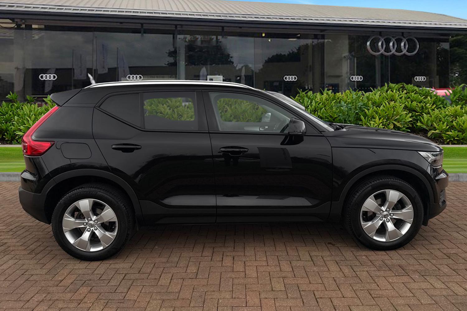 Used Volvo XC40 2021 for sale - 77334300: Photo 3