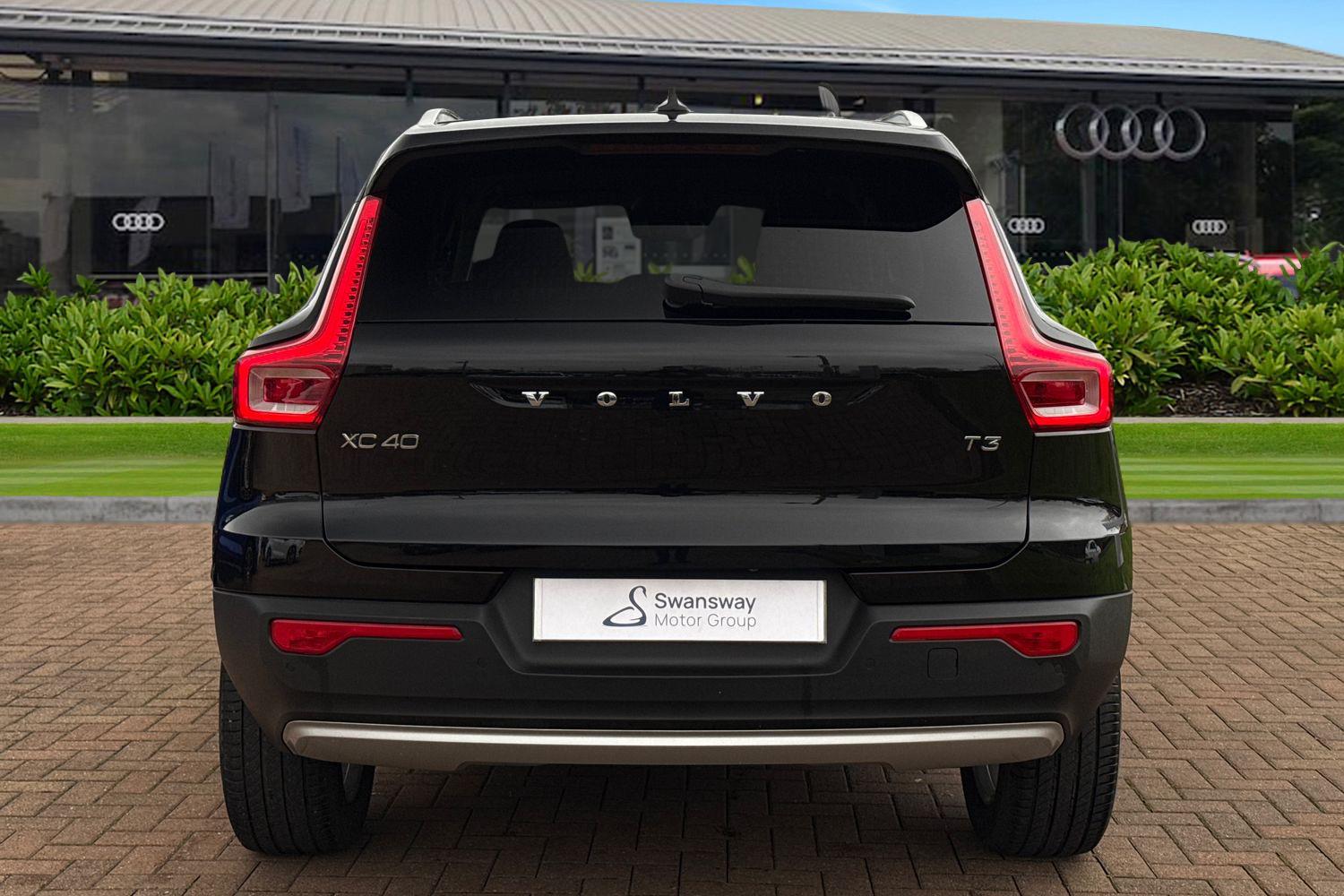 Used Volvo XC40 2021 for sale - 77334300: Photo 4