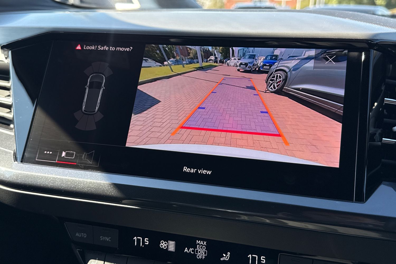 Used Audi Q4 e-tron 2024 for sale - 75945640: Photo 34