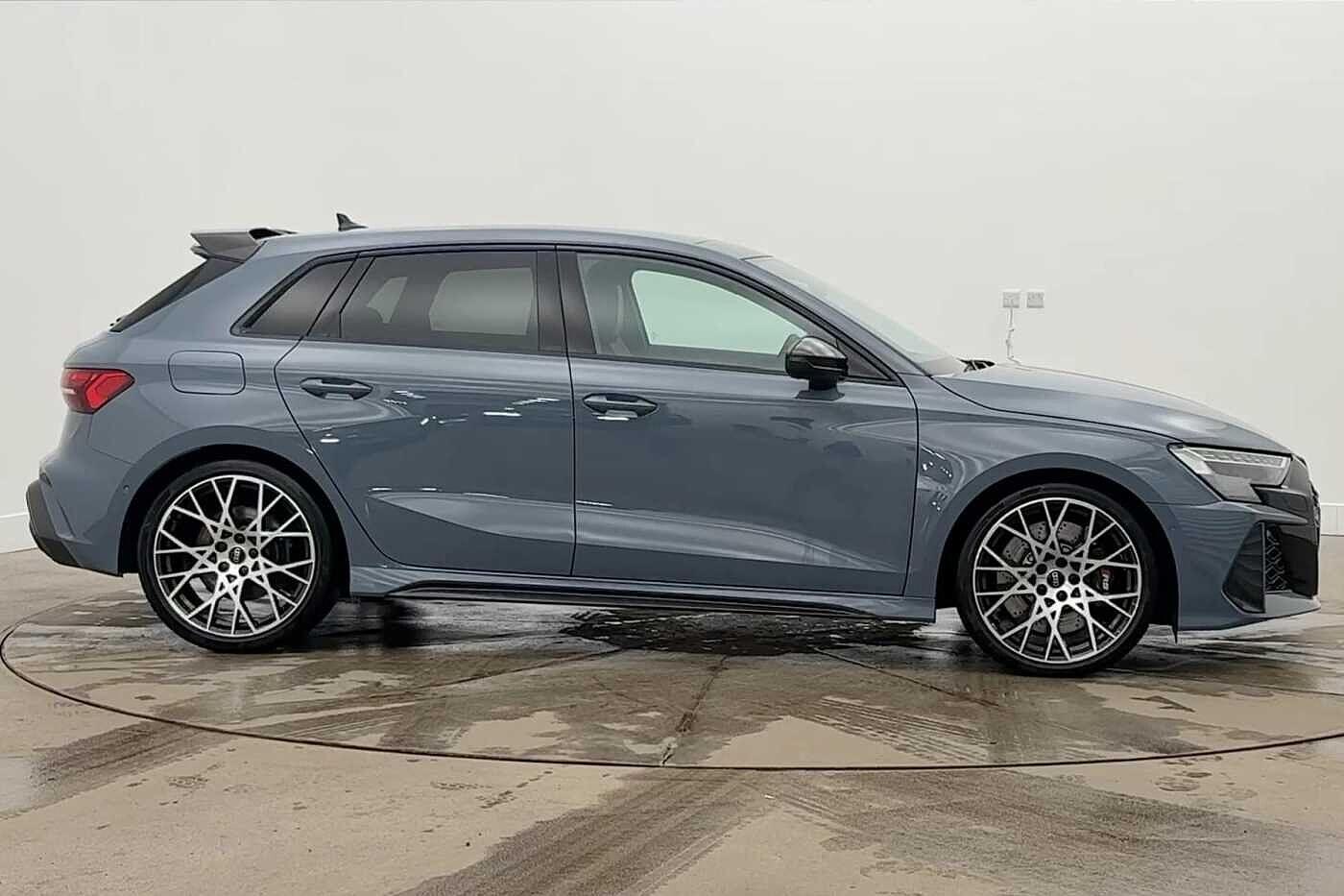 Used Audi RS3 2025 for sale - 77187532: Photo 4