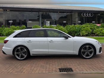 Used Audi A4 Avant 2024 for sale - 76232539: Photo