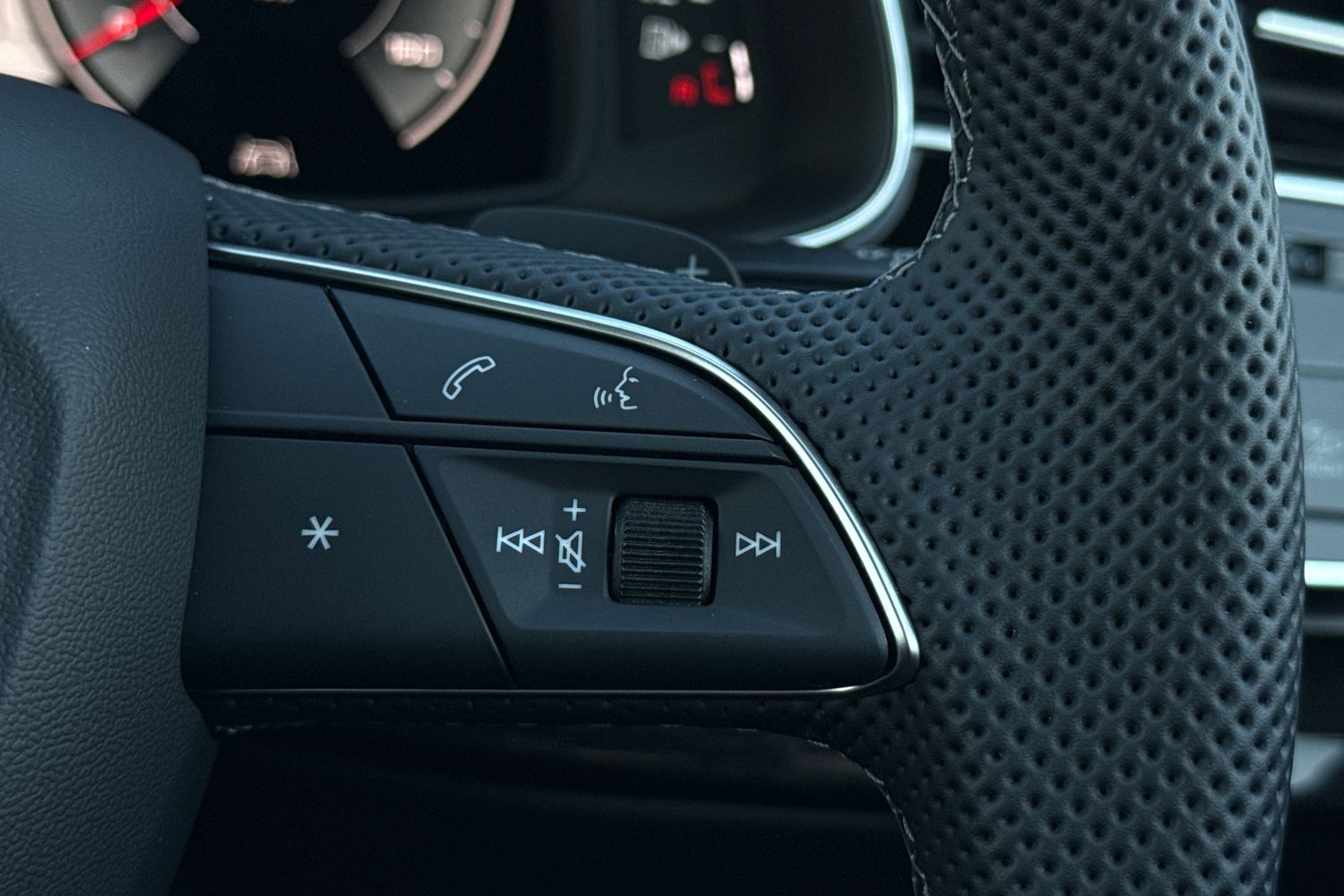 Used Audi Q8 2026 for sale - 77919311: Photo 36