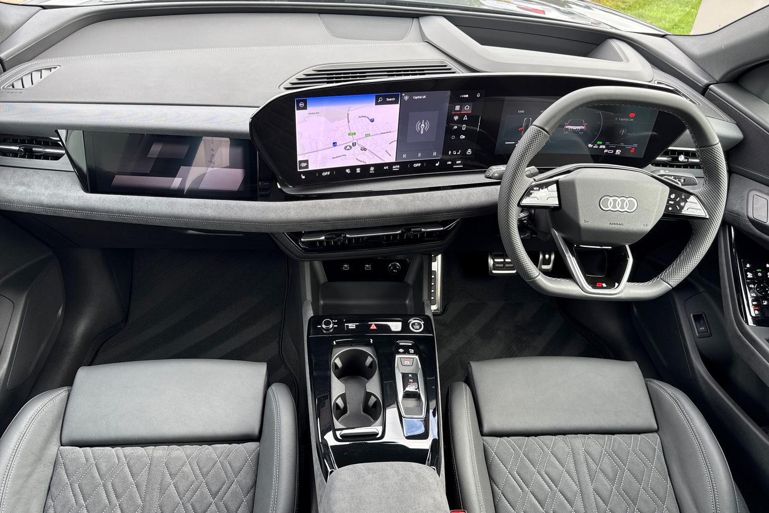 Used Audi Q6 e-tron 2025 for sale - 76171198: Photo 30