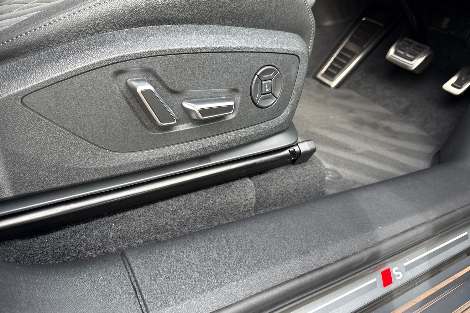 Used Audi Q6 e-tron 2025 for sale - 76171198: Photo 43