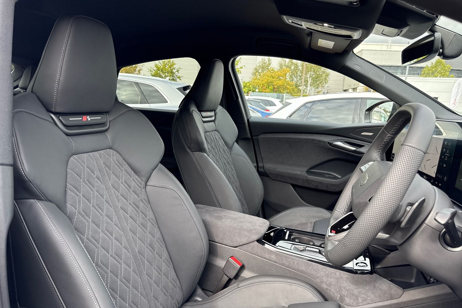 Used Audi Q6 e-tron 2025 for sale - 76171198: Photo 44