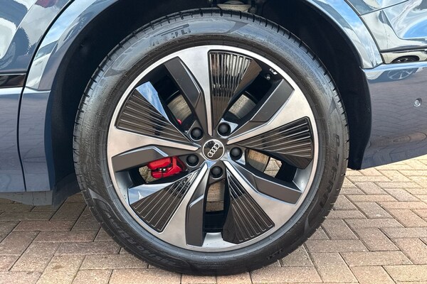 Used Audi Q6 e-tron 2025 for sale - 76274743: Photo 13