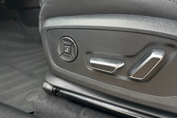 Used Audi Q6 e-tron 2025 for sale - 76274743: Photo 36