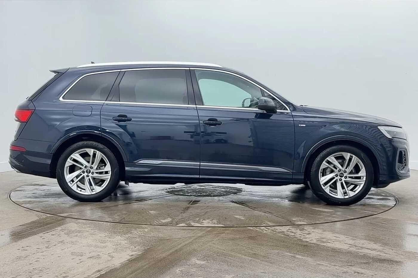 Used Audi Q7 2025 for sale - 77187529: Photo 4