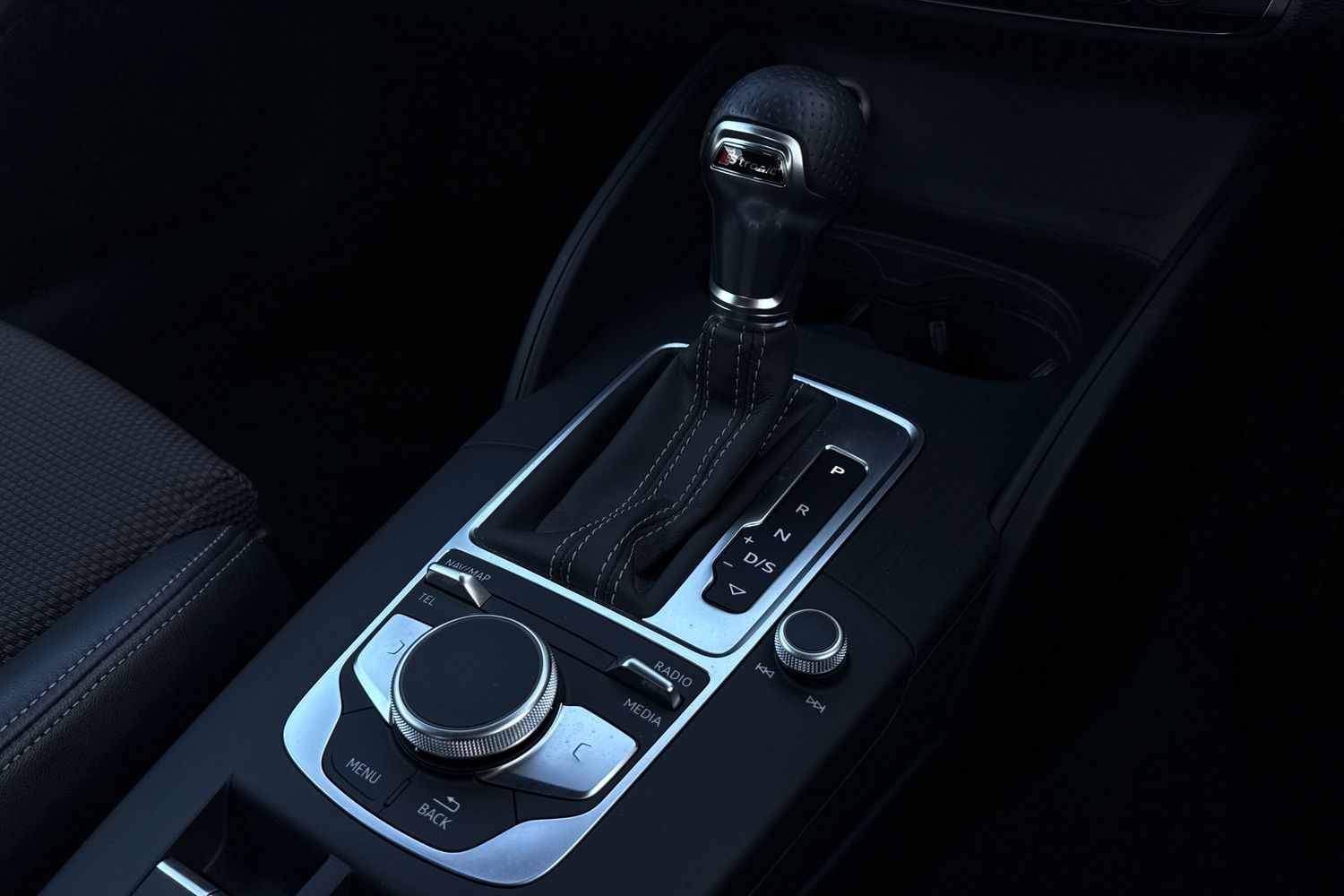 Used Audi A3 Cabriolet 2018 for sale - 76711782: Photo 22