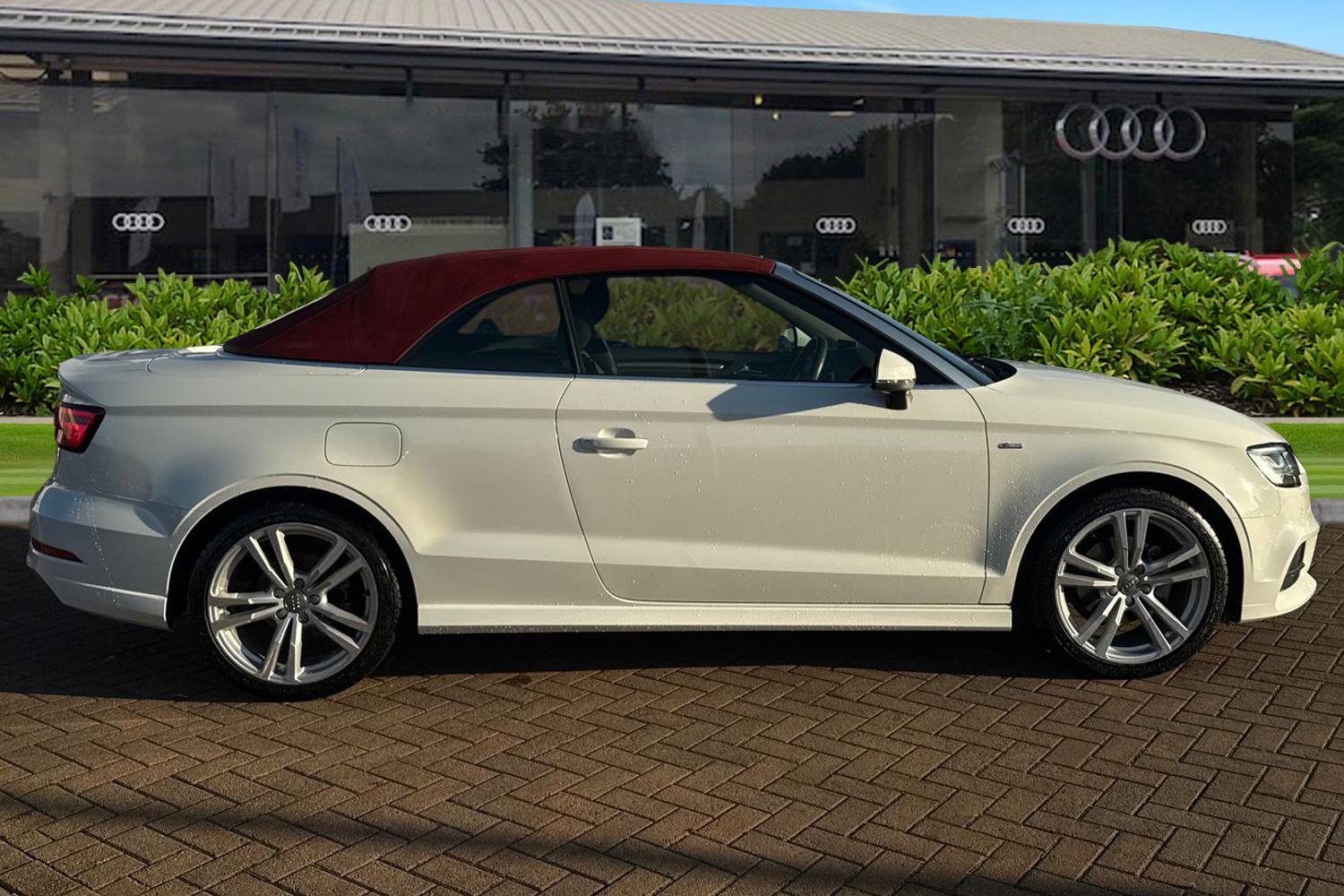 Used Audi A3 Cabriolet 2018 for sale - 76711782: Photo 3