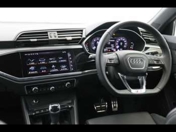 Used Audi Q3 2024 for sale - 74961999: Photo