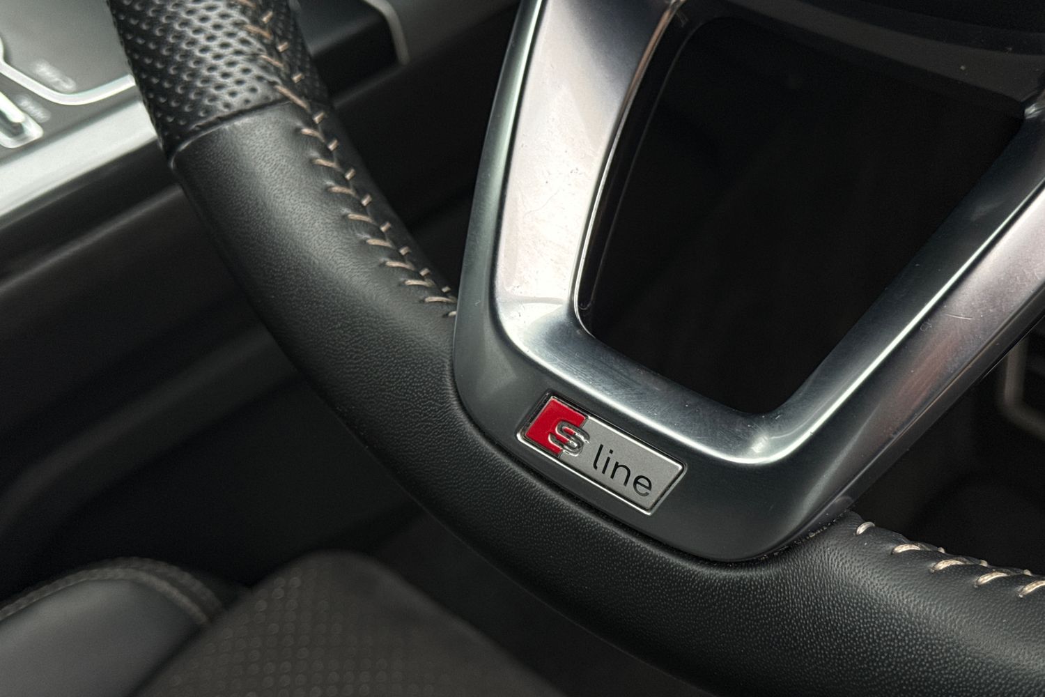 Used Audi Q7 2019 for sale - 77327440: Photo 46