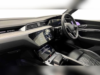 Used Audi e-tron 2022 for sale - 77834849: Photo