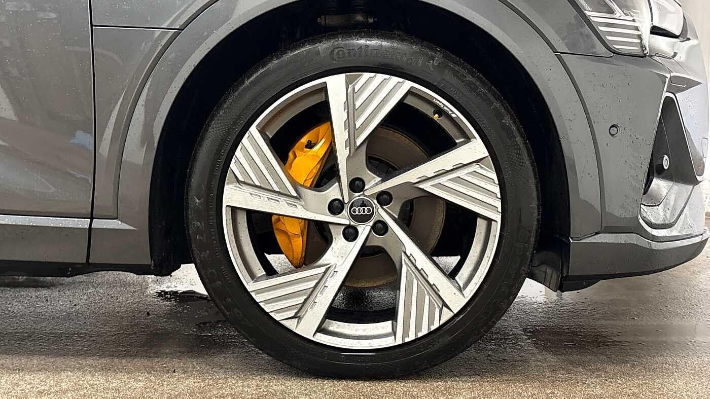 Used Audi e-tron 2022 for sale - 77834849: Photo 6