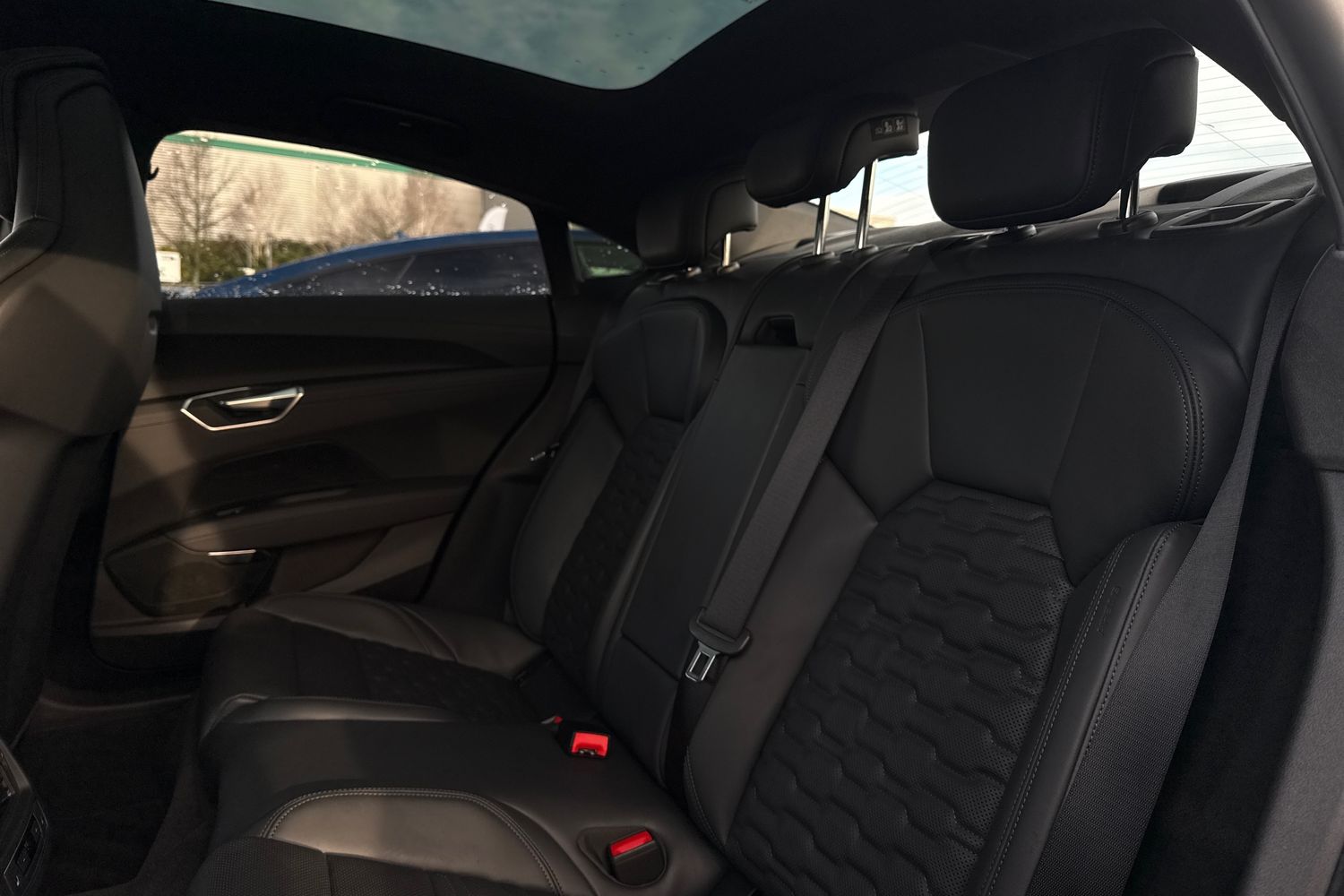 Used Audi e-tron GT 2023 for sale - 77080058: Photo 19