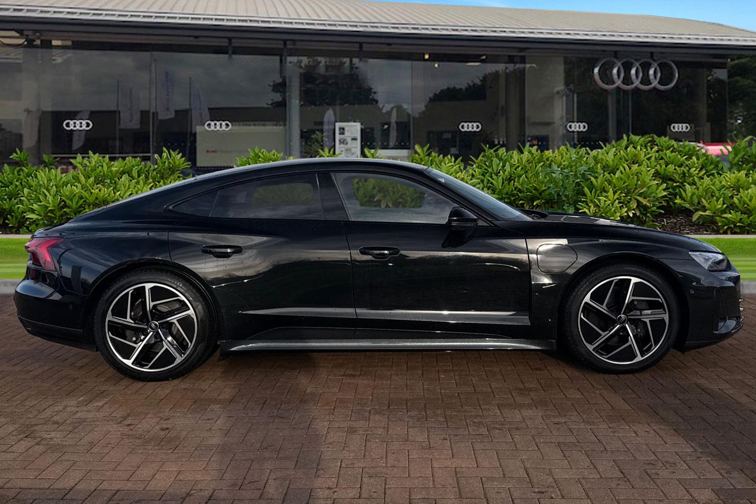 Used Audi e-tron GT 2023 for sale - 77080058: Photo 3