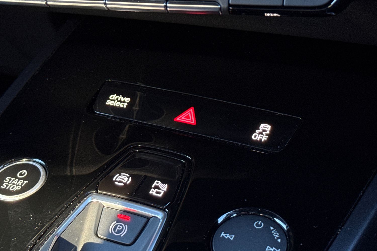 Used Audi Q4 e-tron 2024 for sale - 76705467: Photo 37