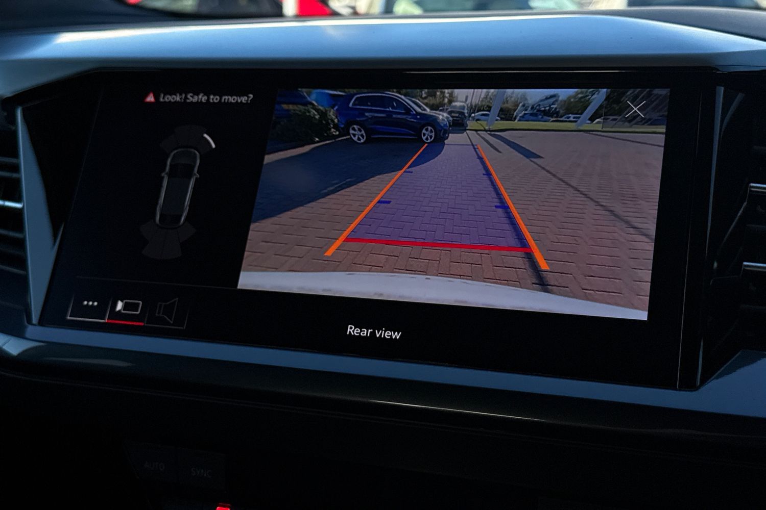 Used Audi Q4 e-tron 2024 for sale - 76705467: Photo 42