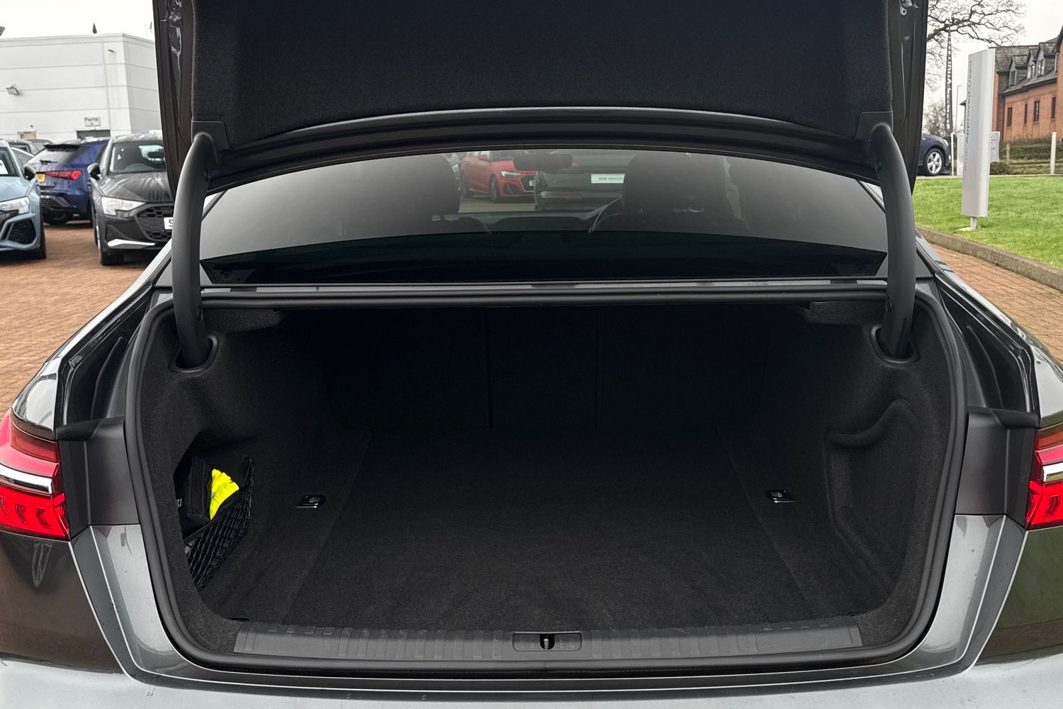 Used Audi A6 Saloon 2022 for sale - 77220046: Photo 6