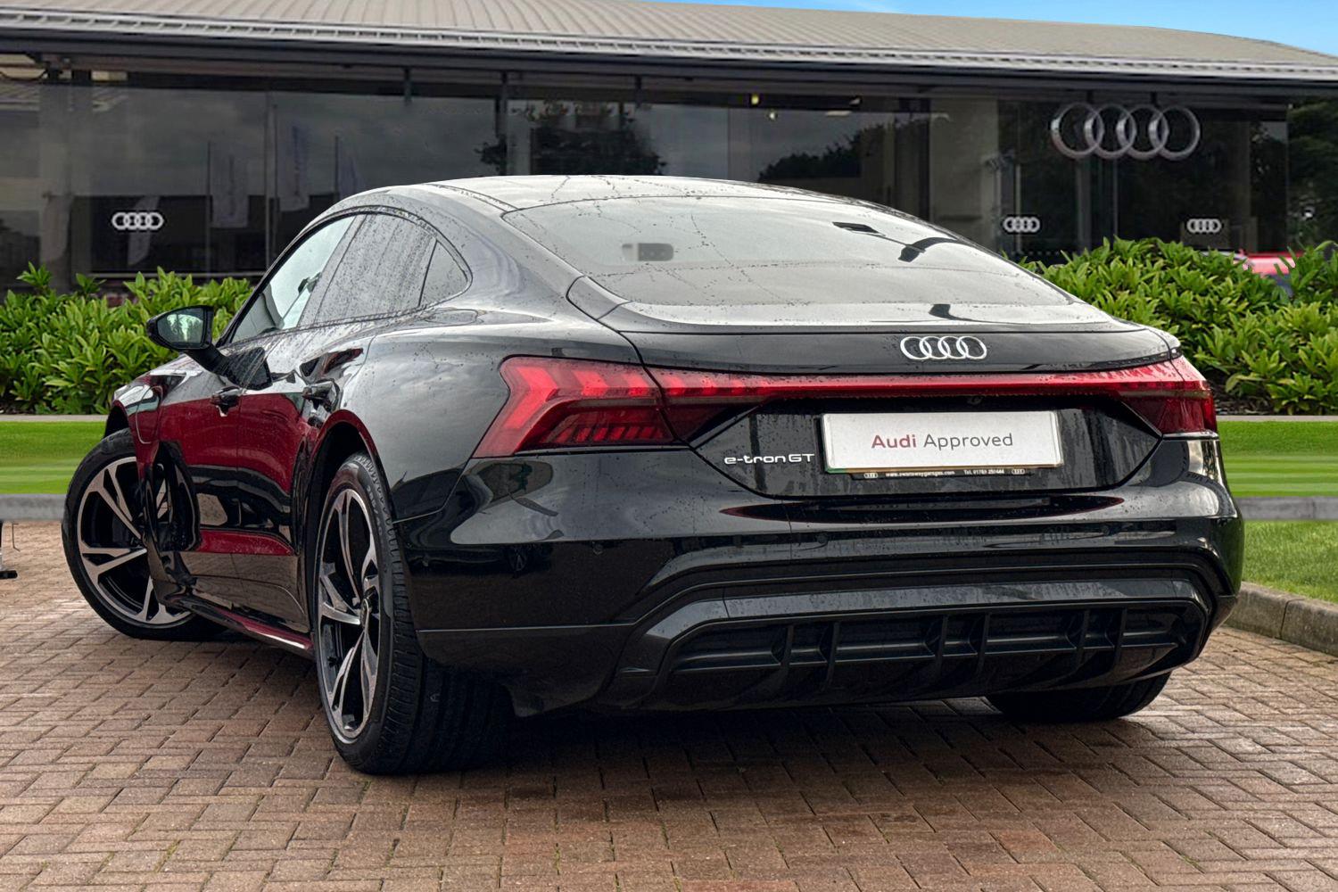 Used Audi e-tron 2023 for sale - 76836339: Photo 2