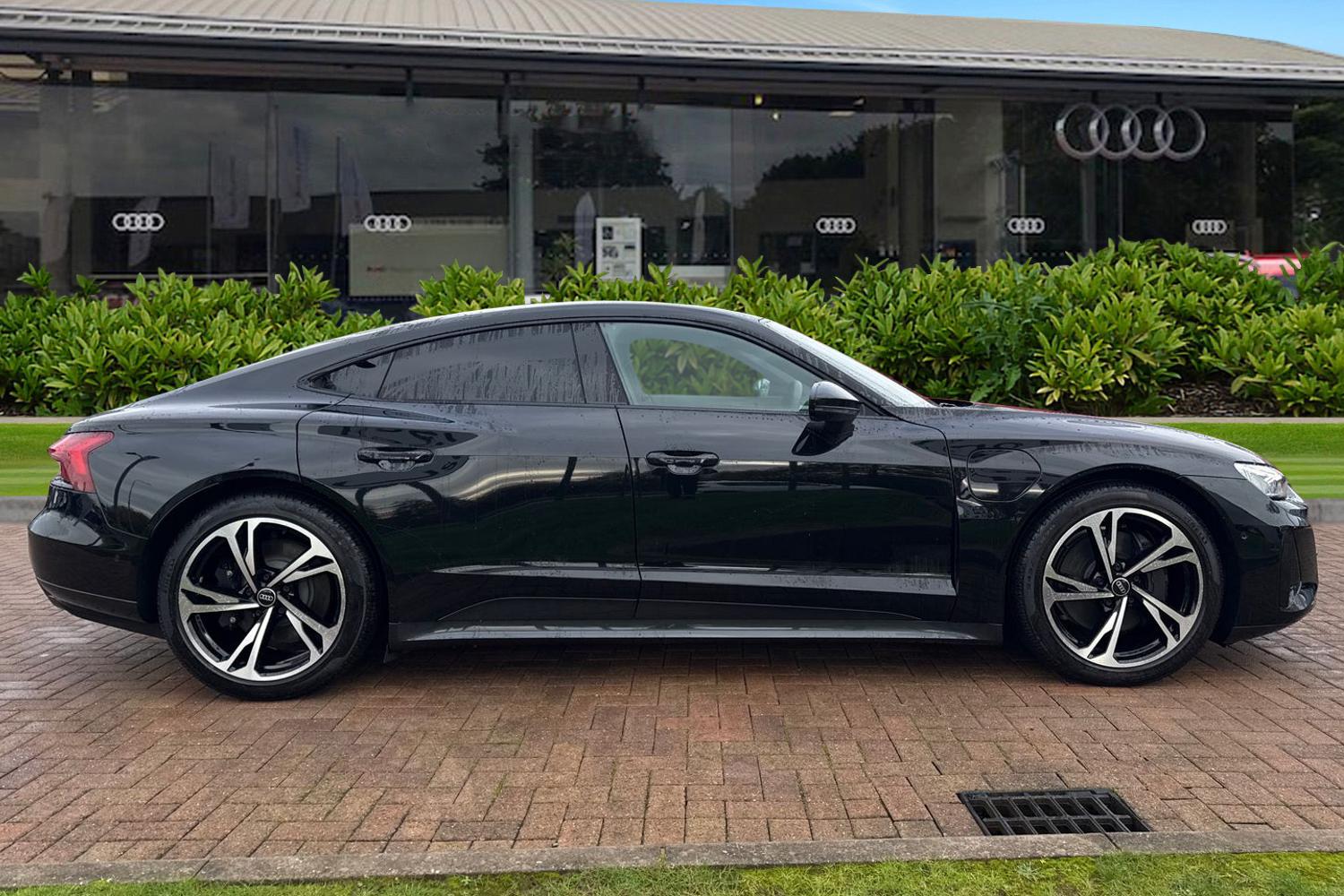 Used Audi e-tron 2023 for sale - 76836339: Photo 3