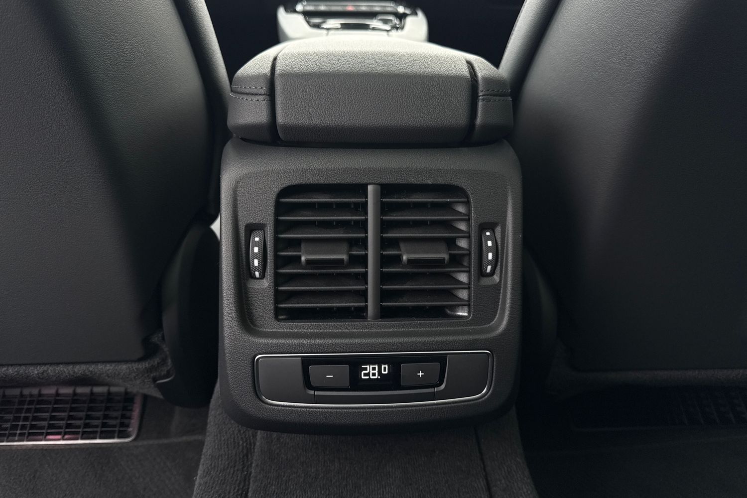 Used Audi e-tron 2023 for sale - 76836339: Photo 37