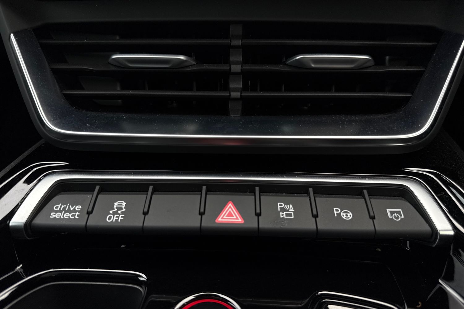 Used Audi e-tron 2023 for sale - 76836339: Photo 59