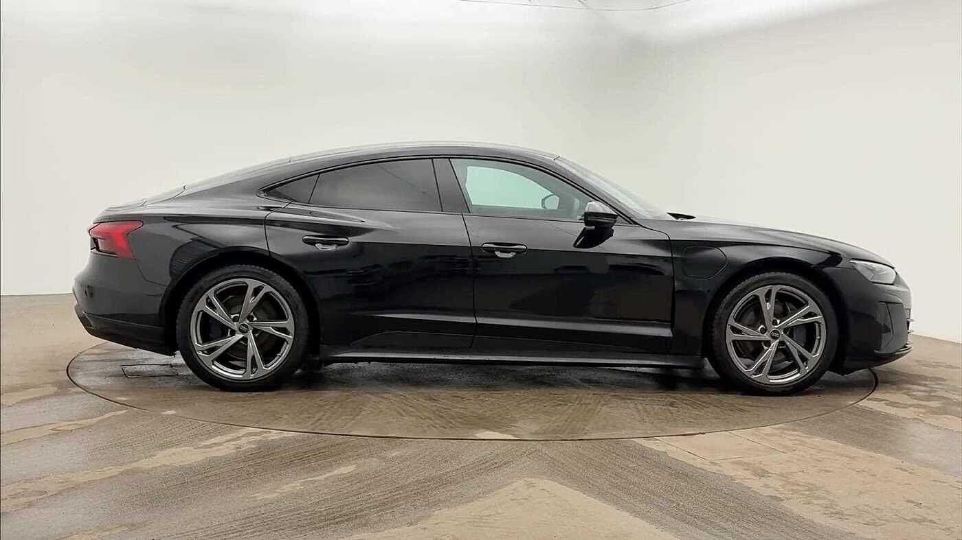 Used Audi e-tron GT 2024 for sale - 77236059: Photo 4