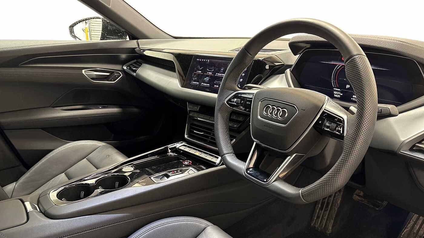 Used Audi e-tron GT 2024 for sale - 77236059: Photo 7