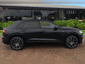 Used Audi Q8 2021 for sale - 77787444: Photo
