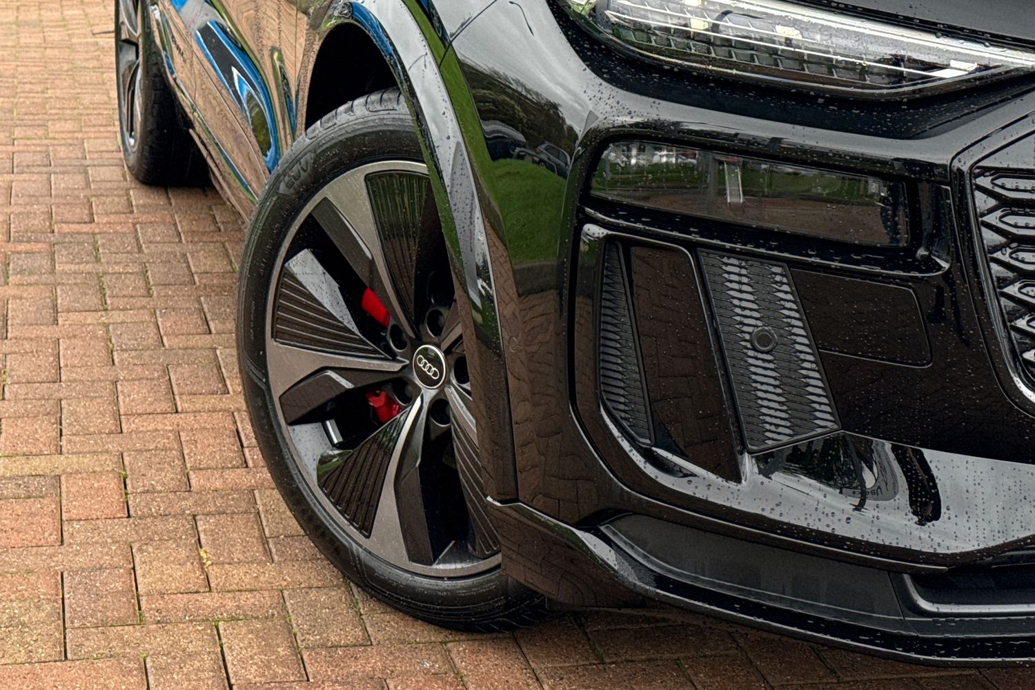 Used Audi Q6 e-tron 2025 for sale - 76654332: Photo 25