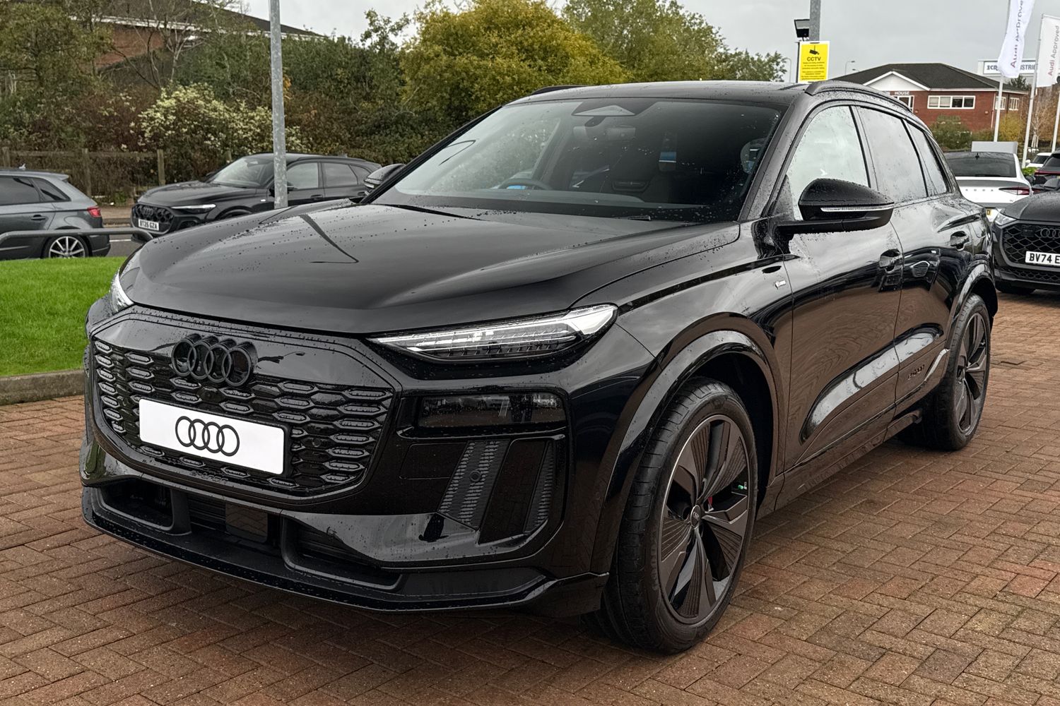 Used Audi Q6 e-tron 2025 for sale - 76654332: Photo 60