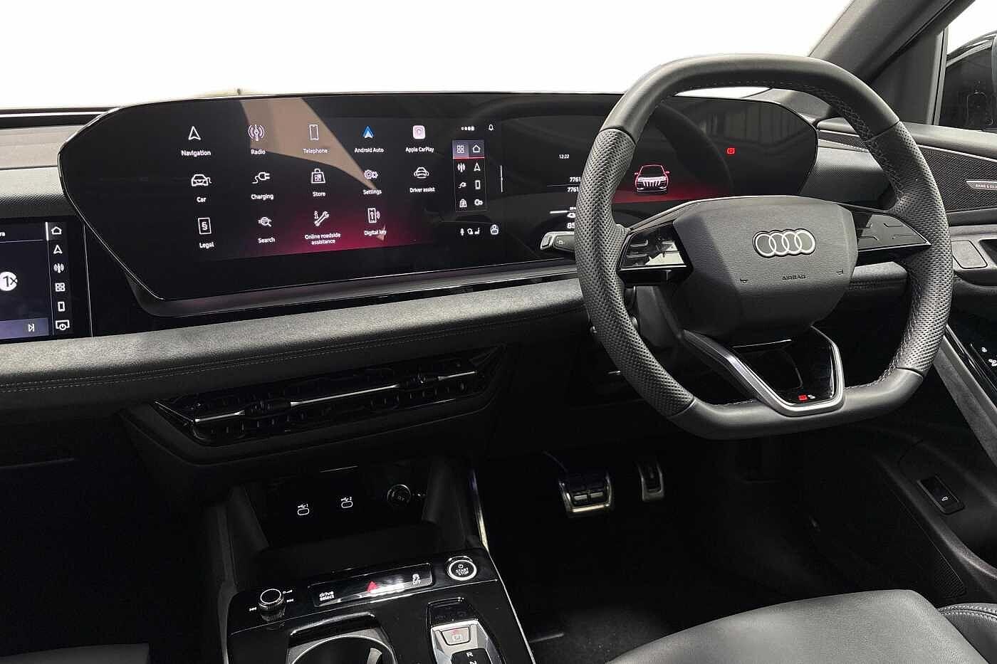 Used Audi Q6 e-tron 2024 for sale - 76641759: Photo 2