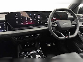 Used Audi Q6 e-tron 2024 for sale - 76641759: Photo