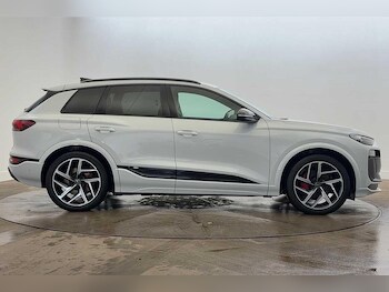 Used Audi Q6 e-tron 2024 for sale - 76641759: Photo