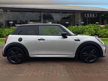 Used MINI Hatch 2021 for sale - 77535338: Photo