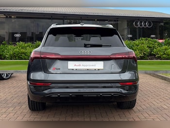 Used Audi Q8 2024 for sale - 78820057: Photo