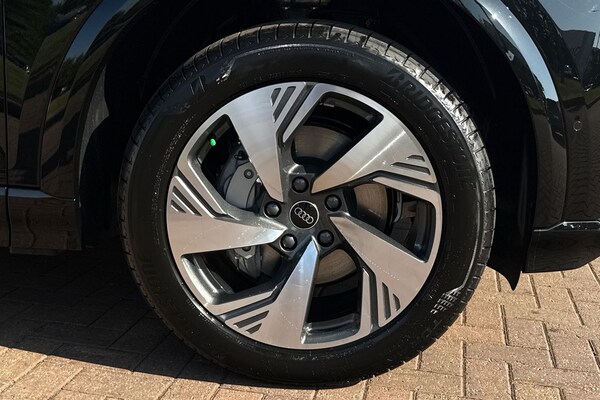 Used Audi Q6 e-tron 2025 for sale - 74937728: Photo 11