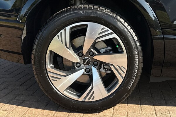 Used Audi Q6 e-tron 2025 for sale - 74937728: Photo 12