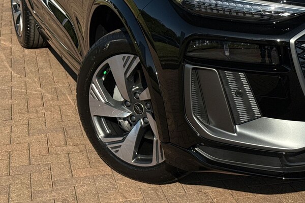 Used Audi Q6 e-tron 2025 for sale - 74937728: Photo 25