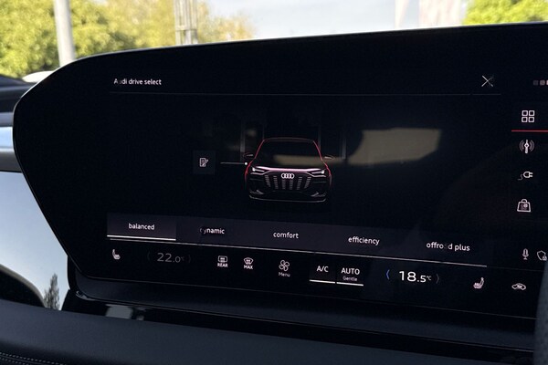 Used Audi Q6 e-tron 2025 for sale - 74937728: Photo 44