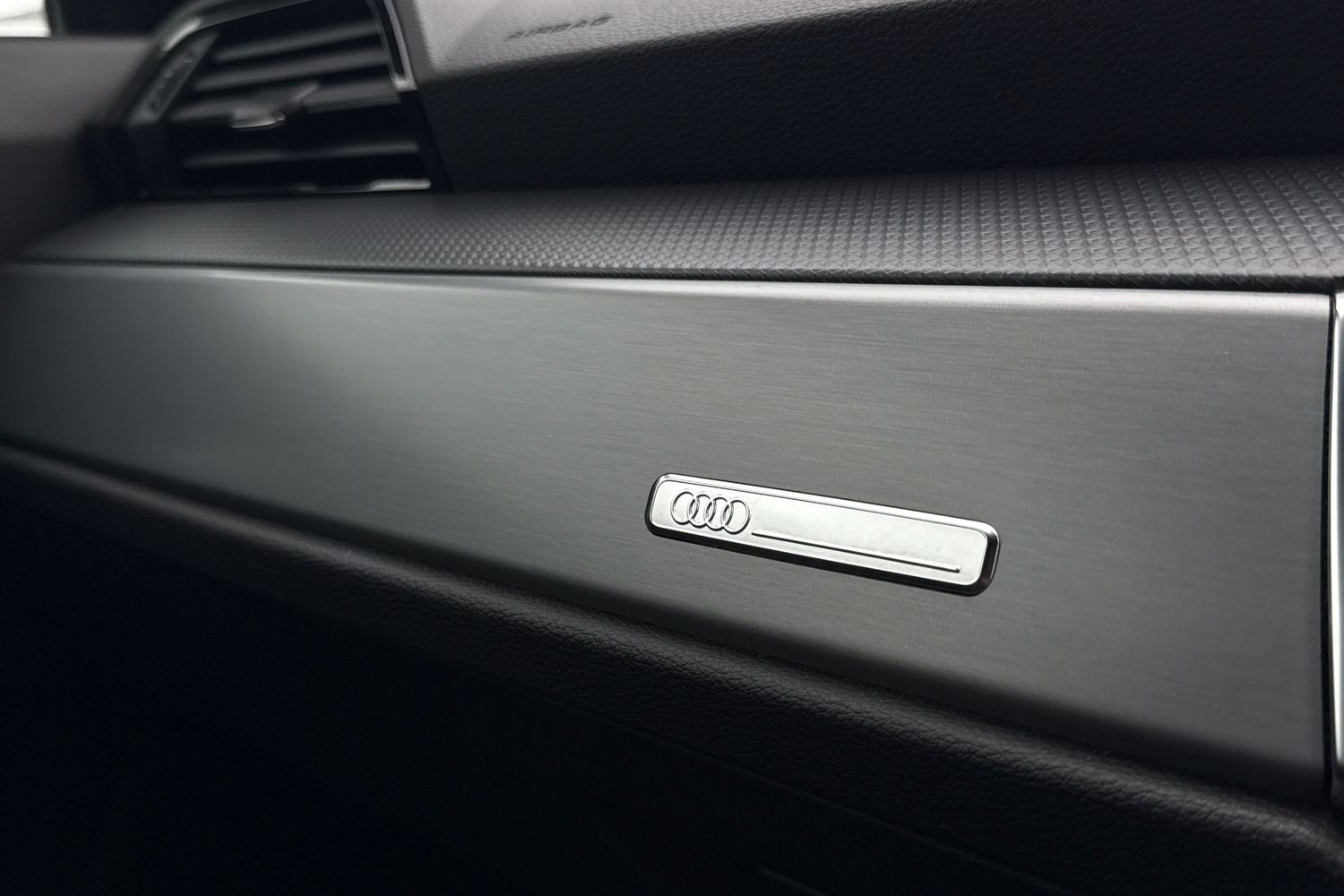 Used Audi Q3 2023 for sale - 77904484: Photo 60