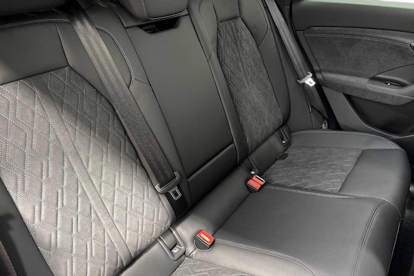 Used Audi Q4 e-tron 2024 for sale - 76300146: Photo 10
