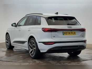 Used Audi Q4 e-tron 2024 for sale - 76300146: Photo 3