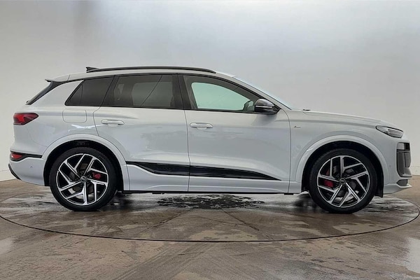 Used Audi Q4 e-tron 2024 for sale - 76300146: Photo 4